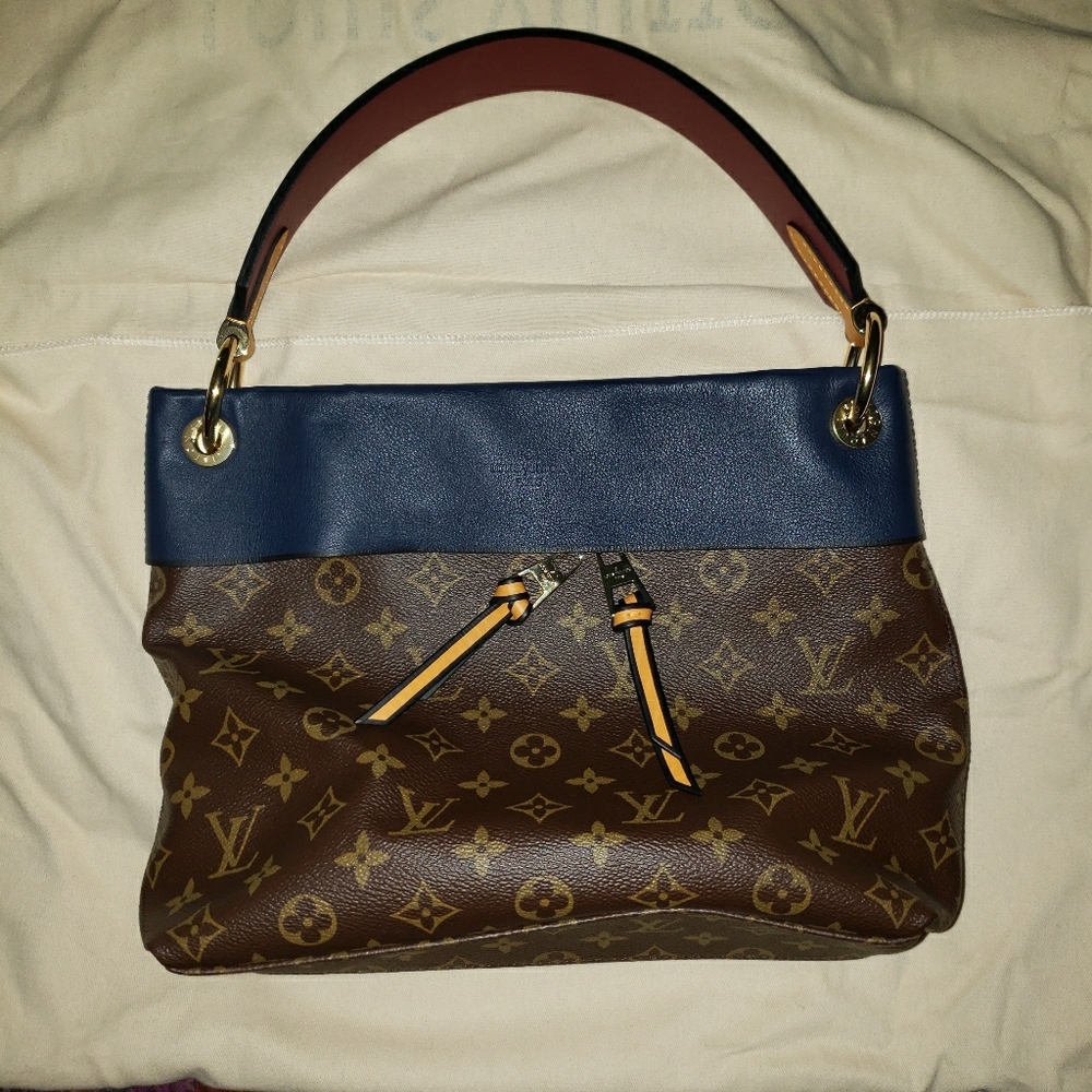 Louis Vuitton Tuileries Besace